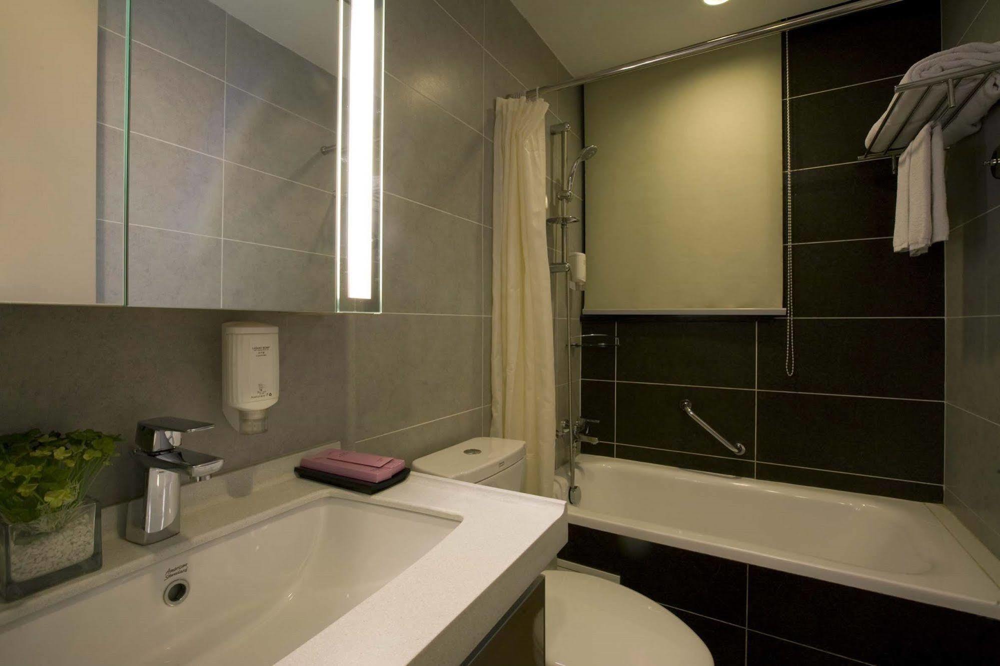 Citadines Aparthotel Xingqing Palace Xi'An Сиань Экстерьер фото